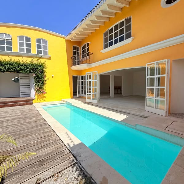 Casa con alberca en Vista Hermosa